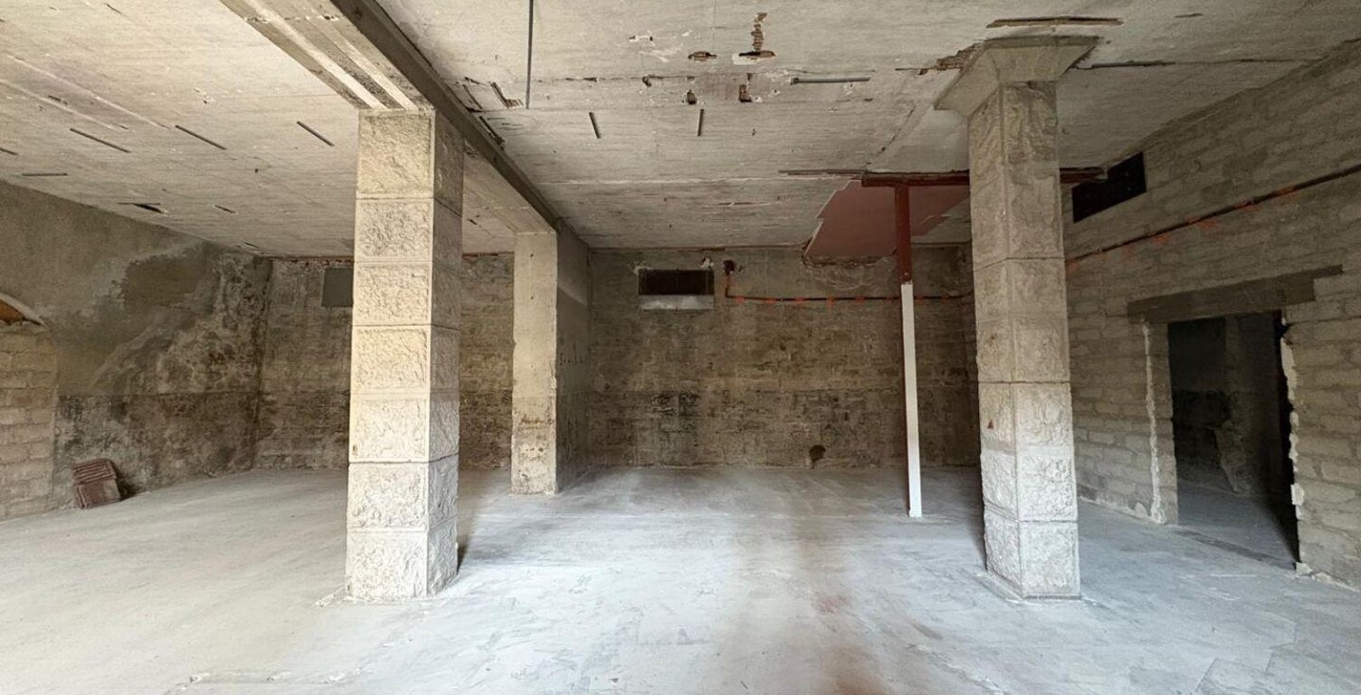 Location Local d'activités 103 m&sup2; — photo 1