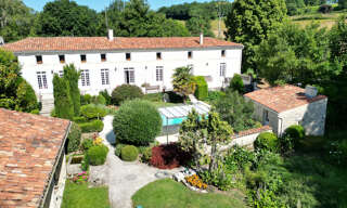 Maison 14 Pièces 490 m² à vendre à Saint-Jean-d'Angély (17400)