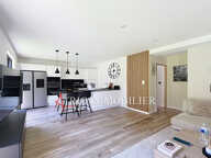 En plein coeur de Cagnes-sur-Mer, au calme, cette villa de styl — photo 2