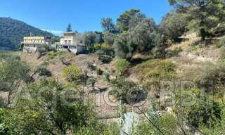 Terrain  1800 m² à vendre à Nice (06300)