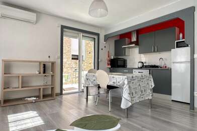 Appartement 3 pièces 720 €