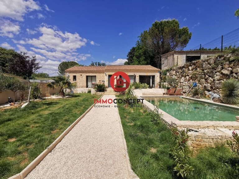 Villa de plain-pied avec piscine — photo 1