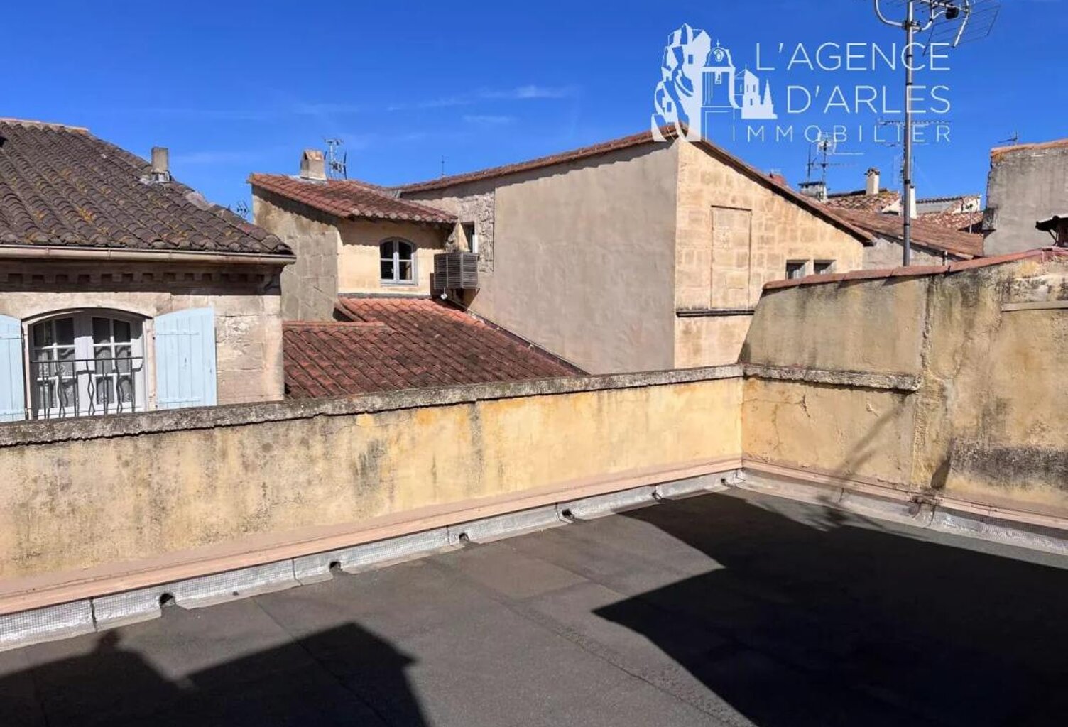 Arles, centre historique - Appartement T3 - 66 m² avec terrasse — photo 1