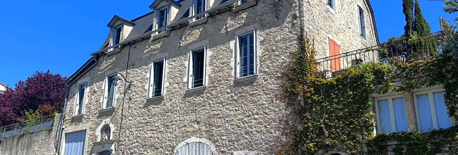Maison 10 Pièces 263 m² à vendre à Villefranche-de-Rouergue (12200)