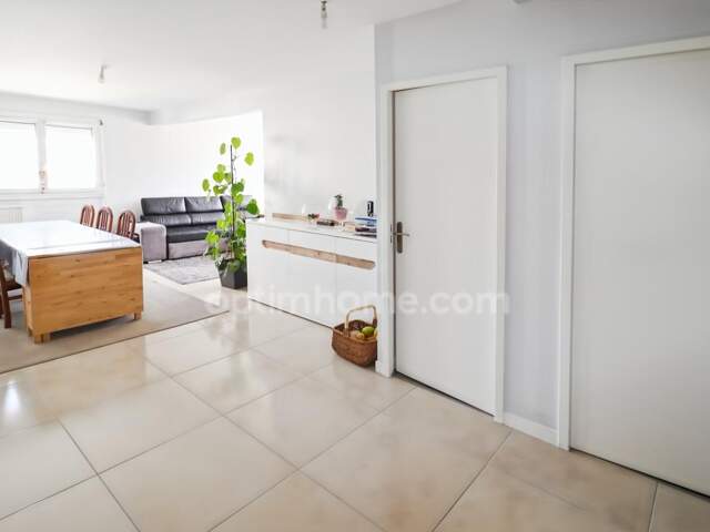 Appartement 5 pièces 90m² — photo du bien