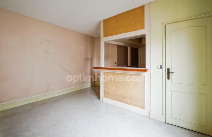 Paris 18ème arrondissement, 2 pièces au calme avec ascenseur et cave, à deux pas des transports — photo 4