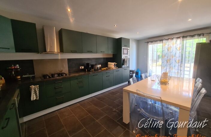 Maison 8 pces, 198 m², terrain de 401 m² — photo 4