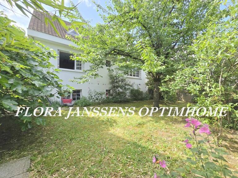 COLOMBES – Belle maison familiale indépendante aux volumes généreux, jardin arboré et grand garage — photo 1