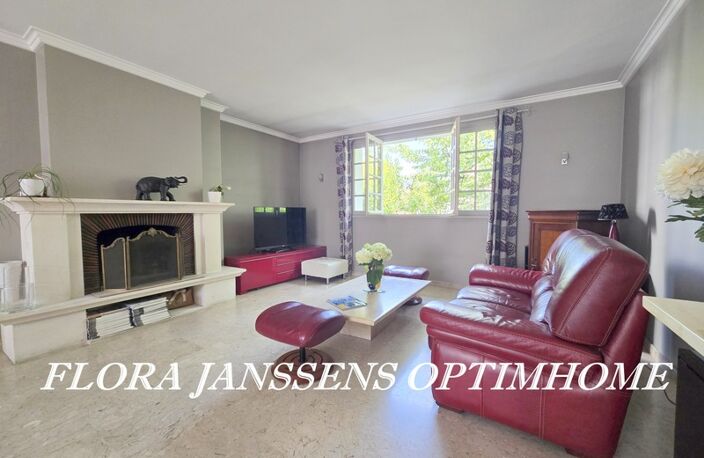 COLOMBES – Belle maison familiale indépendante aux volumes généreux, jardin arboré et grand garage — photo 2