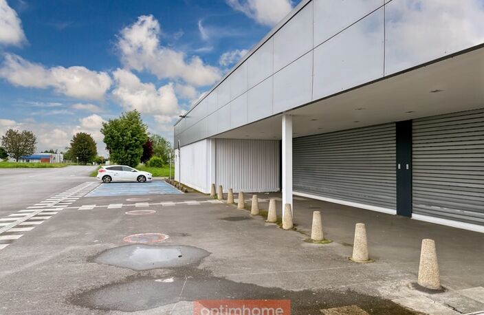 LOCAL COMMERCIAL / RETAIL PARK À LOUER – 1 707 M² EN ZONE COMMERCIALE — photo 2