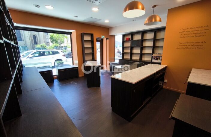 LOCAL COMMERCIAL A CEDER — photo 3