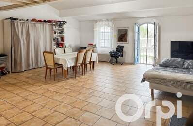 Appartement À Vendre — photo du bien