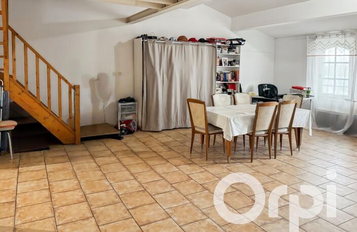 Appartement À Vendre — photo 2