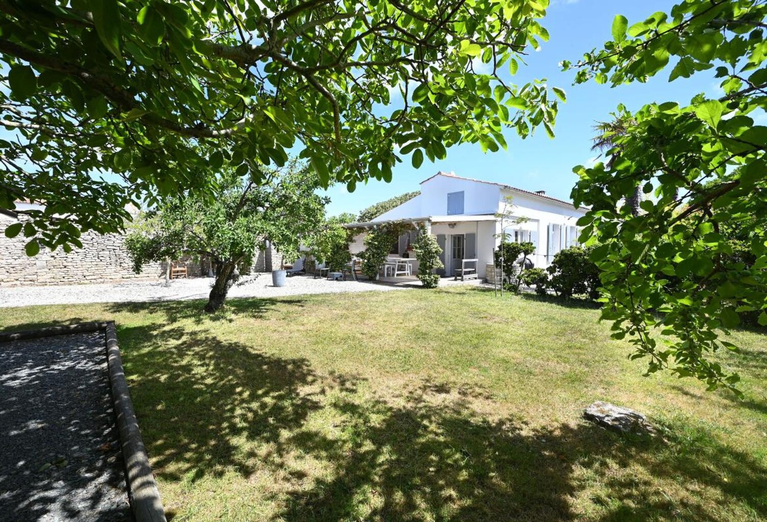Clos à VENDRE BEAUCOUP de CHARME — photo 1