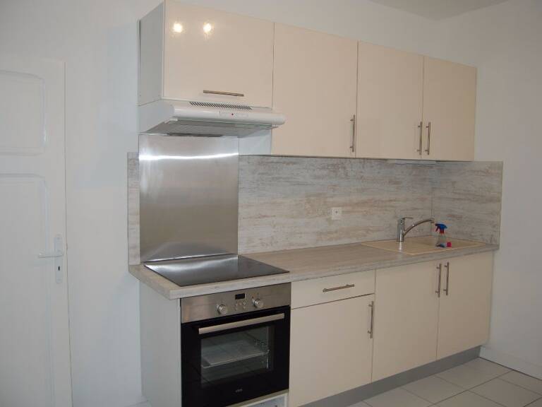 Bel appartement T3 rénové avec cave – Saint-Satur — photo 1