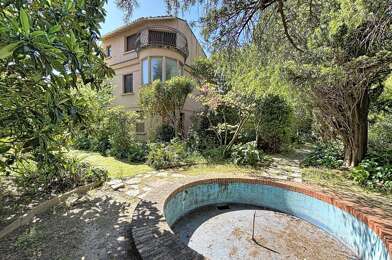 Terrain  577500 €