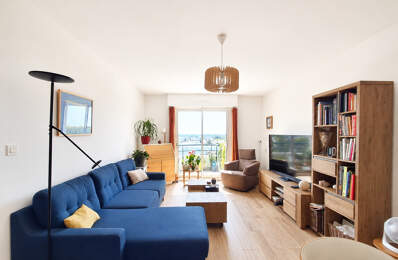 Appartement lumineux 2 chambres- 2 balcons- potentiel invest — photo du bien