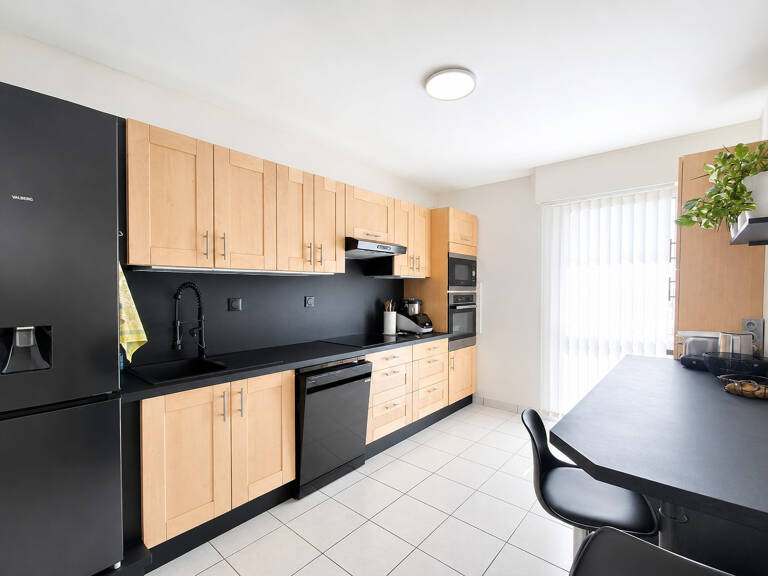 Appartement lumineux 2 chambres- 2 balcons- potentiel invest — photo 1
