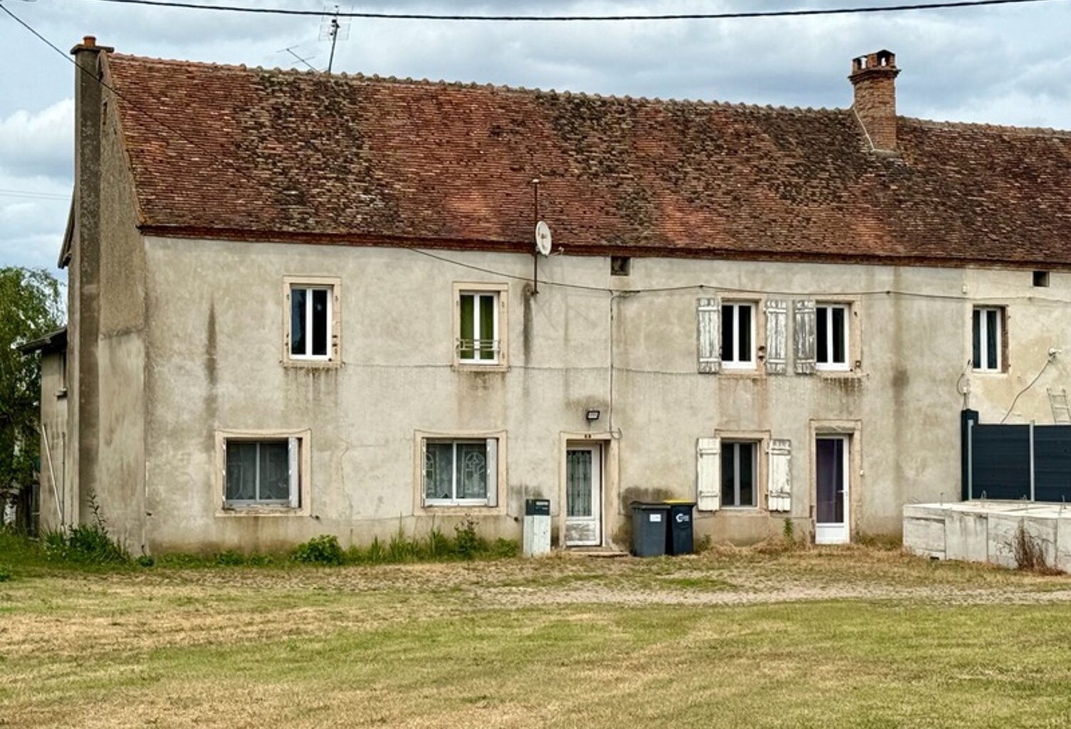 Exclusivité - Maison à vendre 6 pièces COULANGES (03) — photo 1
