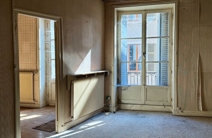 Exclusivité à vendre un immeuble à CHAROLLES (71) — photo 4