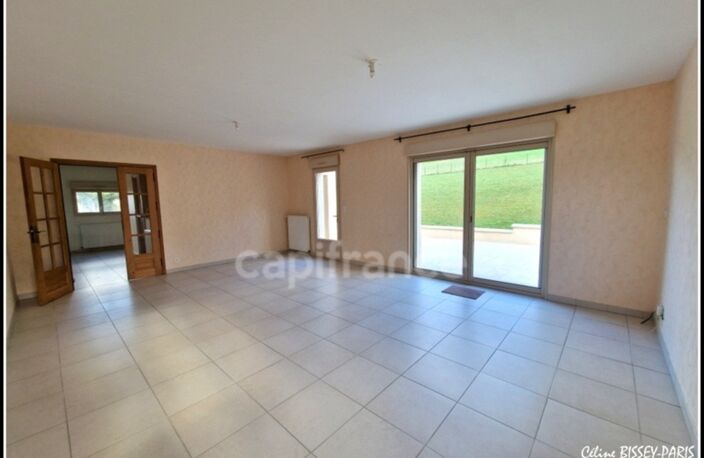 Pavillon Moderne à vendre 5 pièces, 4 chambres, 2 salle d'eau, 1 salle de bain, Sous-Sol 4 voitures, Terrain 3920 M2 AUXERRE (89) — photo 4