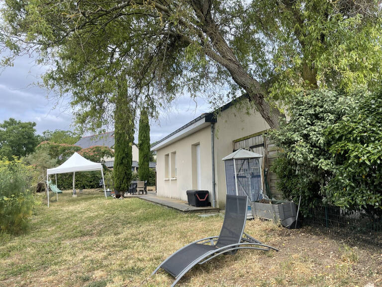 ST HILAIRE ST FLORENT MAISON 3 CHAMBRES DE PLAIN PIED SUR PARCELLE DE 1203M2 DE TERRAIN ARBORE CLOS — photo 1