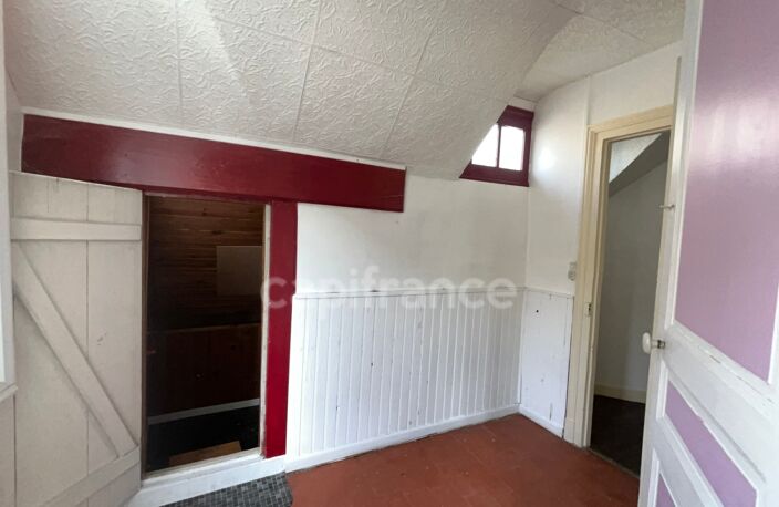 Maison de ville de caractère au coeur de CHÂTEAU RENARD (45) - 4 pièces - idéal primo accédant ou investisseur ou activité professionnelle — photo 4
