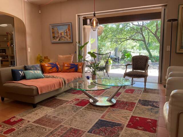 Proprieté  à 20 mns d'Aix en Provence sur la commune de Rognes  380m2 avec 8 chambres — photo du bien
