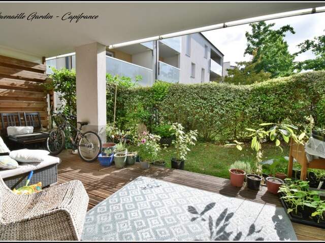 LE HAILLAN - Appartement 4 pièces 94 m² avec terrasse, jardin et parkings — photo du bien