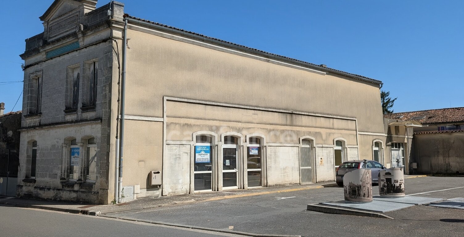 Immeuble à vendre SEGONZAC (16) Investisseurs ou Professionnels: une belle opportunité — photo 1
