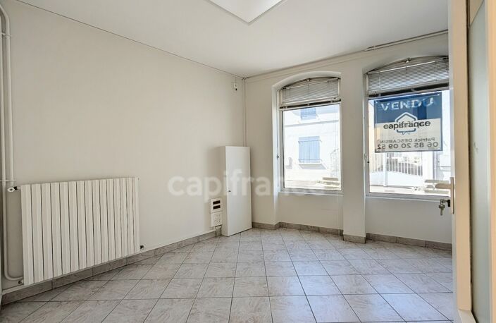 Immeuble à vendre SEGONZAC (16) Investisseurs ou Professionnels: une belle opportunité — photo 4