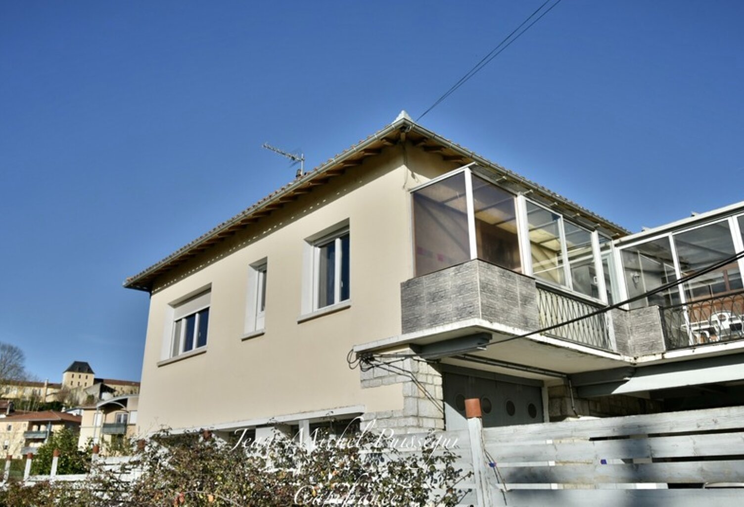 Immeuble à Vendre SAINT GAUDENS (31), 3 Appartements avec 3 Garages et Jardin — photo 1