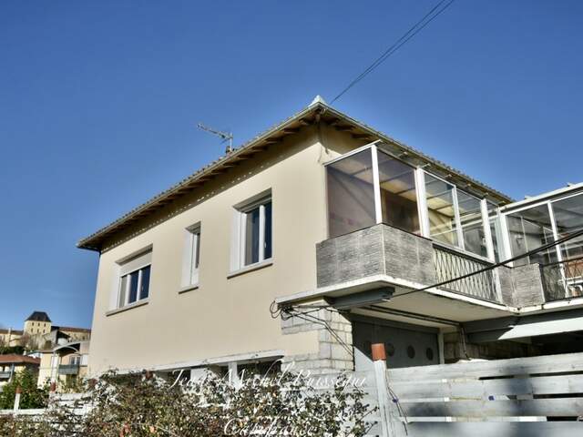 Immeuble à Vendre SAINT GAUDENS (31), 3 Appartements avec 3 Garages et Jardin — photo du bien