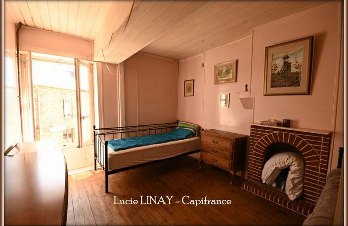 Maison de bourg avec terrain attenant — photo 5