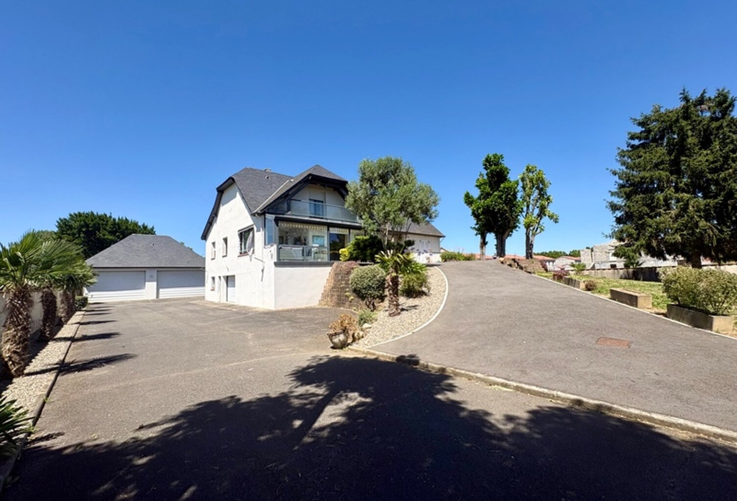 Maison à vendre 8 pièces proche de TARBES (65) — photo 1