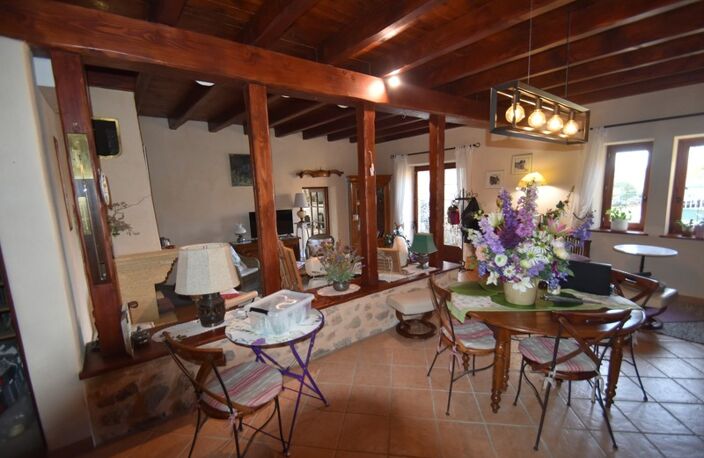 Maison en Pierre avec jardin et terrain attenant -  120m² -3 chambres - CHAUFFAILLES (71) — photo 4