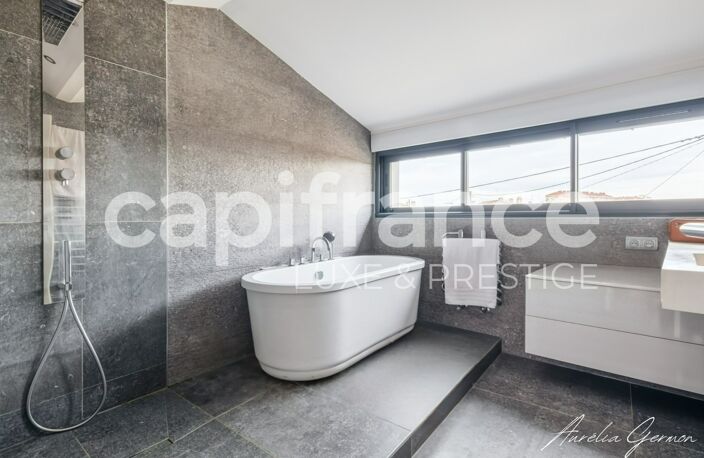 Maison de ville - Terrasse - Garage double - Studio indépendant - Quartier Saint Bruno — photo 4