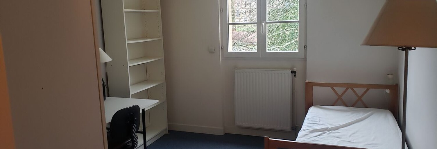 Appartement 1 Pièce 15 m² à louer à Versailles (78000)