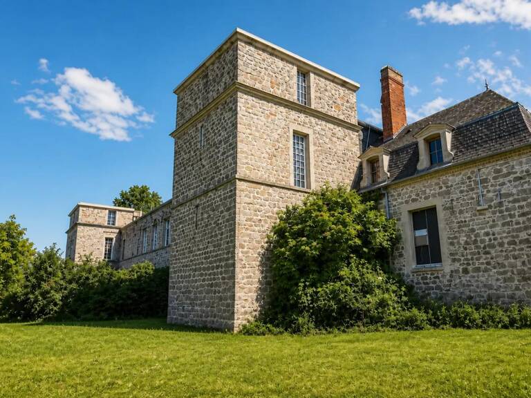 COUCY-LÈS-EPPES – CHÂTEAU ET ANCIEN COMPLEXE ÉVÉNEMENTIEL — photo 1