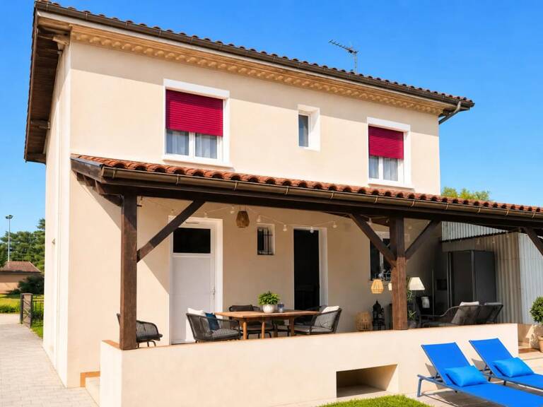 Maison de 6 pièces de 102 m² situé à Biron — photo 1
