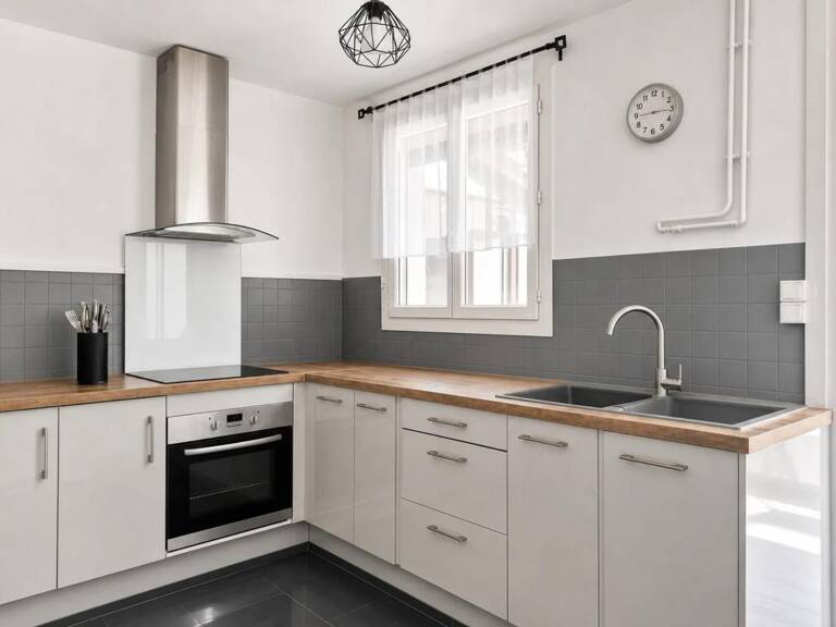 Maison de 6 pièces de 102 m² situé à Biron — photo 1