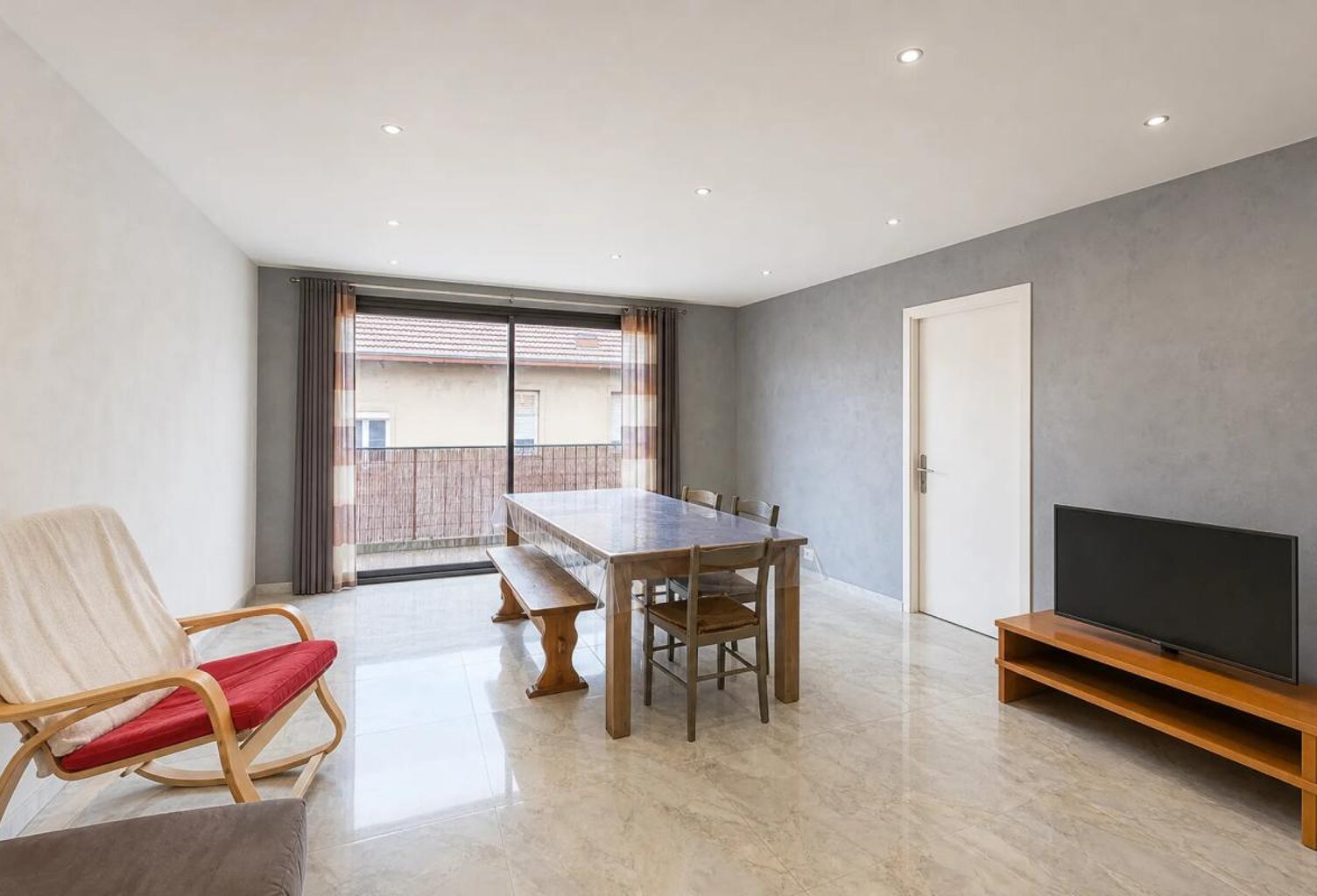 Appartement de 4 pièces de  77,92 m² à Pont-de-Chéruy — photo 1