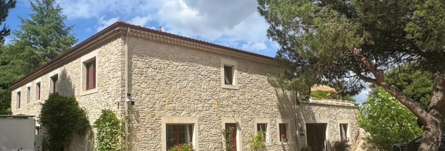 Maison 10 Pièces 467 m² à vendre à Douzillac (24190)
