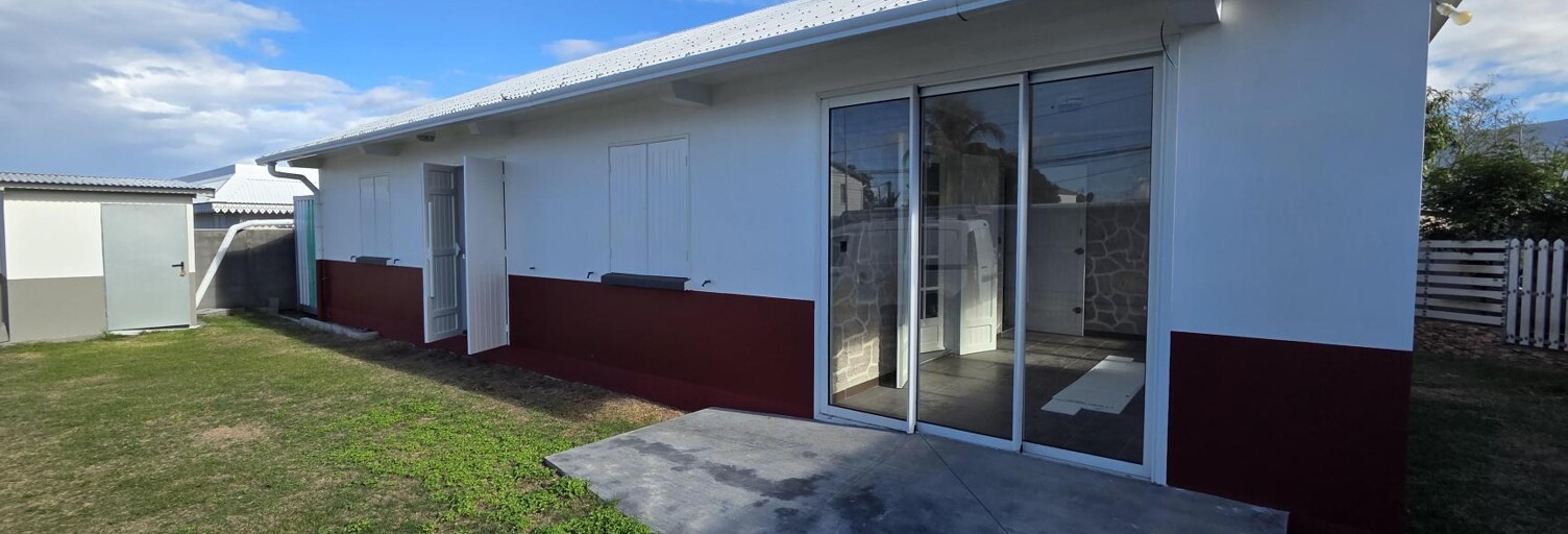 Commerce 4 Pièces 102 m² à louer à Saint-Pierre (97432)