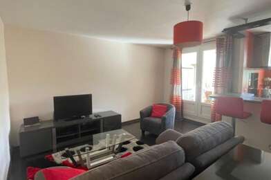 Appartement 2 pièces 890 €