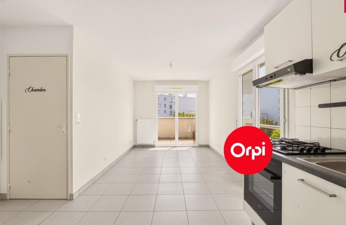 Appartement À Vendre - T2 - 40m2 - Dernier étage - Parking - Garage en sus — photo 3