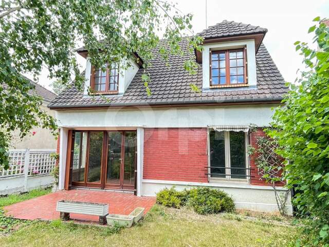 Maison À Vendre 5 pièves Saint Geneviève des bois — photo du bien