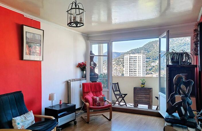 Appartement à vendre - Dernier étage - Vue exceptionnelle Faron & aperçu mer-  T4 avec balcons - TOULON-CLARET — photo 4