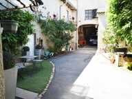Chiroubles – Grande maison familiale rénovée avec dépendances, jardin et espace indépendant — photo 2