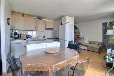 Appartement 3 pièces 686 €